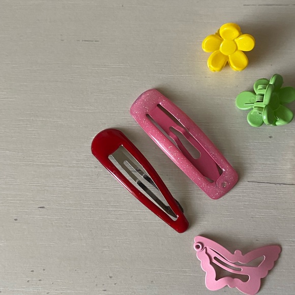 Y2k Urban Outfitters Brandy Melville assorted baguette and butterfly hair clips - Picture 3 of 3